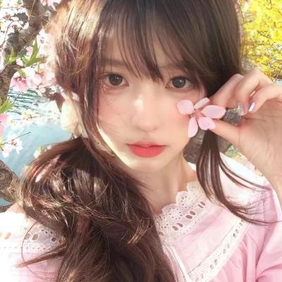 出水红莲